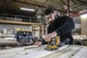 Акумуляторна вібраційна шліфувальна машина DeWALT DCW200P2 - зображення 7