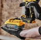 Дрель-шуруповерт аккумуляторная бесщеточная DeWALT DCD800H2T - изображение 6