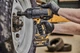 Гайковерт аккумуляторный ударный бесщеточный DeWALT DCF900NT - зображення 9