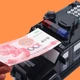 Детская копилка сейф Машинка Hummer Cash Truck с кодовым замком купюроприемником отпечатком пальца Черная - изображение 7