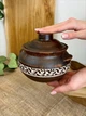 Горшок под жаркое 0.6 литра глиняный (керамический) резной Гражда Ангоб - изображение 2
