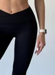 Спортивные женские леггинсы Soft с косым поясом и боковыми карманами Brazilian Push Up V-пояс Однотонные L Черные (5118L) - изображение 5