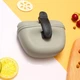 Силиконовая поясная сумка пауч для дрессировки собак Gustoso контейнер на прищепке для лакомств и сухого корма, серый (102257057) - изображение 4