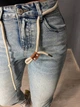 Джинсы женские Dicesil 9157 Mom jeans comfort высокая талия стрейчевые ремень веревка 25 светло голубые - изображение 7