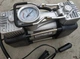 Двухпоршневой автомобильный компрессор с кейсом и ремкомплектом 12V 30A 85л/мин (2104618490) - изображение 6