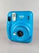 Камера мгновенной печати Fujifilm Instax mini 11 / фото 62x46мм / Синяя Б/В - изображение 4
