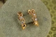 Сережки Xuping Jewelry Пасифлора 1.8 см золотисті - зображення 1