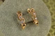 Сережки Xuping Jewelry Пасифлора 1.8 см золотисті - зображення 3