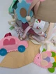 Развивающий бизи мяч мягкий Happy Vita Craft рыбка звенит, машинка пищит, листочек шелестит для девочки нежный разноцветный - изображение 7