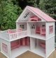 Комплект Кукольный дом с мебелью 14 позиций Fly ship toys Бело розового цвета 550-1039 - изображение 1