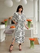 Жіноча довга сукня-сорочка з паском Uaclothes 46-48 Молочний (like32114-123161350) - зображення 2