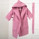 Дитячий халат з махровим капюшоном Trendy tot 03-01409 розовий 134 см (9 років) - зображення 1