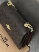 Женская сумка Coach Mini Klare через плечо коричневый - изображение 2