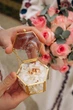 Скляна золота шестикутна шкатулка для обручок 8*7*4,5 см (90031) - изображение 3