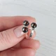 Набір прикрас Hand Made з яскравими кристалами Swarovski кольору Volcano - зображення 5