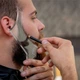 Чоловічий гребінець - шаблон для укладання, стайлінгу та стрижки Bigode барберський гребінь - трафарет для розчісування та гоління вусів / бороди, прозорий (104555526) - зображення 2