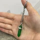 Кулон с натуральным камнем Хризопраз в форме кристалла шестигранника на брелоке для ключей сталь в сувенирной коробочке (11624) - изображение 5