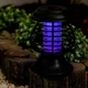 Ловушка для комарів на сонячній батареї Bug Zapper ультрафіолетова мухоловка комах інсектицидна лампа переносна проти комар світильник садовий від мошка мух моль комарі метелики знищувач літаючих шкідників (Solar-9028) - зображення 5