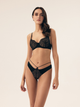 Majtki stringi damskie siateczkowe Esotiq Bonita 42536-61X S Czarne (5903972521465) - obraz 4