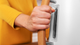 Електрочайник Cecotec ThermoSense 400 White Woody - зображення 6