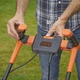 Газонокосарка електрична BLACK+DECKER,1800 Вт, ширина косіння 42 см, висота косіння 20-70 мм, травозбірник 50 л, вага 17.5 кг - зображення 6
