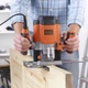 Фрезер мережевий BLACK+DECKER, 1200 Вт, 8000 - 28000 об/хв, цанга 6 - 8 мм, максимальний діаметр фрези - 30 мм, вага 3.37 кг - изображение 7
