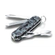 Швейцарский нож Victorinox Vx06223.942 Classic SD - 7 функций, 58 мм, камуфляжный дизайн - изображение 3