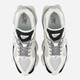 Buty sportowe damskie New Balance 9060 U9060JBB 37.5 Jasnoszare z czarnym (197967976063) - obraz 4