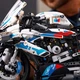 Конструктор BMW M 1000 RR мотоцикл 1920 деталей - изображение 6
