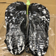 Чоловічі крокси Crocs Baya Marbled Clog Black/White (48/49, чорний) - зображення 10