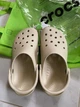 Дитячі крокси для дівчинки Crocs Classic Clog Bone Baige (27/28, бежевий) - зображення 9