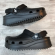 Жіночі крокси Crocs Classic Hiker Clog Black/Black (42-43, чорний) - зображення 11