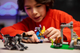Zestaw klocków LEGO Fortnite Skórek i Iskra oraz obóz 250 elementów (77075) - obraz 10