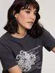 T-shirt damski bawełniany z nadrukiem Cross Jeans 56153-021 M Antracytowy (8697319731125) - obraz 5