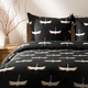Komplet pościeli Homla Devika King Size Poszewka na pościel 220 x 200 cm + 2 poszewki na poduszki 70 x 80 cm satynowy w żurawie Grafitowy (5906496701634) - obraz 1
