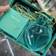 Трехцветный тональный кушон TUZ Drawshe Emerald Crystal Glow увлажнение сменный блок 24 г - изображение 8