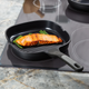 Patelnia grillowa Berghoff Stone+ czarna 26 cm (5413821375120) - obraz 5