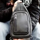 Сумка-слинг мужская черная через плече из натуральной кожи TIDING BAG 68223 - изображение 4