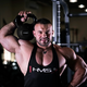 Kettlebell żeliwny HMS KNV16 16 kg (5907695524185) - obraz 4