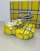 Жіночі кроксі Класік Клог Платформа Crocs Clueless Exclusive: The Cher Classic Platform Clog (39-40, жовтий) - зображення 13