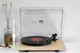Виниловый проигрыватель Crosley C10 Natural Wood Hi-Fi, ручной проигрыватель для виниловых пластинок 33/45 об/мин, картридж Ortofon OM5e, антискейтинг, противовес тонарма, тяжелый диск, ременной привод + ПОДАРОК фонокорректор Pyle PP444 - изображение 5