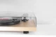 Виниловый проигрыватель Crosley C10 Natural Wood Hi-Fi, ручной проигрыватель для виниловых пластинок 33/45 об/мин, картридж Ortofon OM5e, антискейтинг, противовес тонарма, тяжелый диск, ременной привод + ПОДАРОК фонокорректор Pyle PP444 - изображение 10