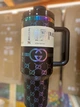 Термос термочашка Stanley Quencher H2.0 Tumbler і 1,18 л Navy Blue Monogram Rainbow - зображення 2