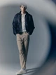 Джинсы Regular fit мужские H&M 1074402014c28 32 Бежевые (KC1000000050482) - изображение 5