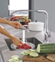 Змішувач для кухні з висувним виливом Grohe Essence New ( 30270000 ) 36498 - изображение 7
