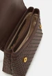 Женская сумка кроссбоди через плечо GUESS LISBET CONVERTIBLE XBODY FLAP - Handbag Mahogany (72787) - изображение 3