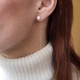 Серебряные сережки серьги протяжки с Белым Жемчугом Серебро 925 пробы покрыто родием 904 1.46г - изображение 4
