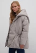 Подовжений пуховик жіночий oversize Finn Flare FWB11024-602 бежевий M/L - зображення 4