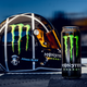 Упаковка безалкогольного энергетического сильногазированного напитка Monster Energy 500 мл х 12 банок (5060947547391) - изображение 3