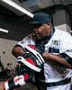 Лапи боксерські TITLE Boxing Aerovent Excel Incredi-Mitts 2.0 Black/Red/White - изображение 6